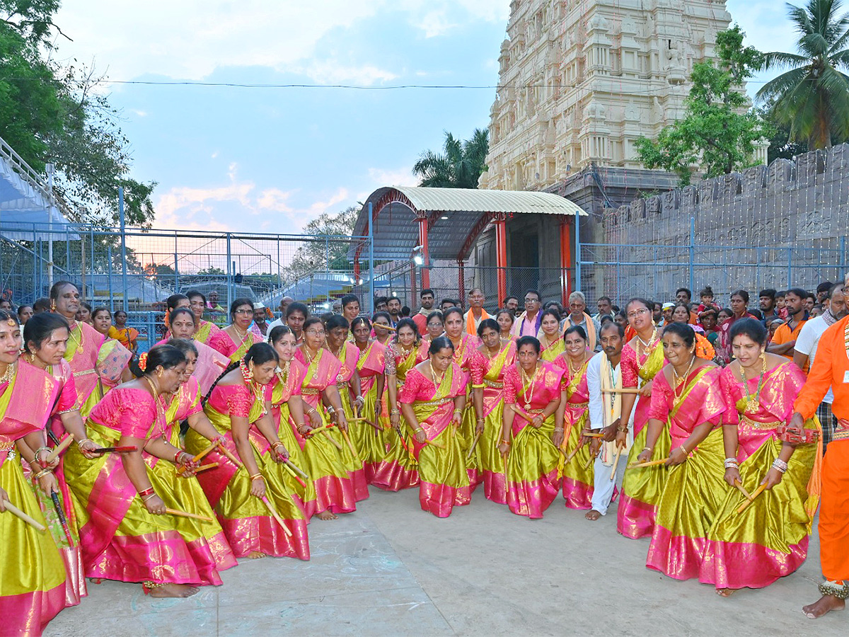 Ugadi Mahotsavam begins at Srisailam temple - Sakshi33