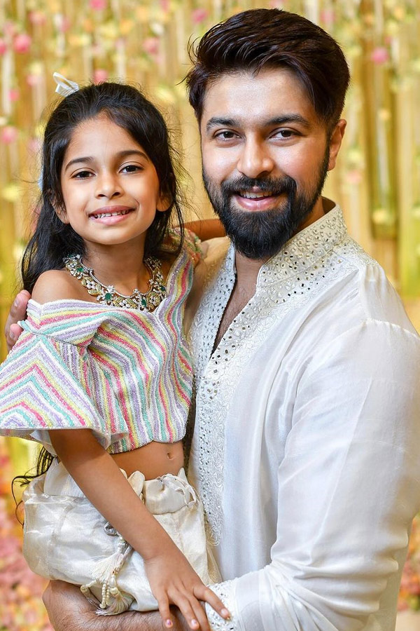 Actor Kalyan Dhev ugadi Celebrations With Daughter Photos - Sakshi6