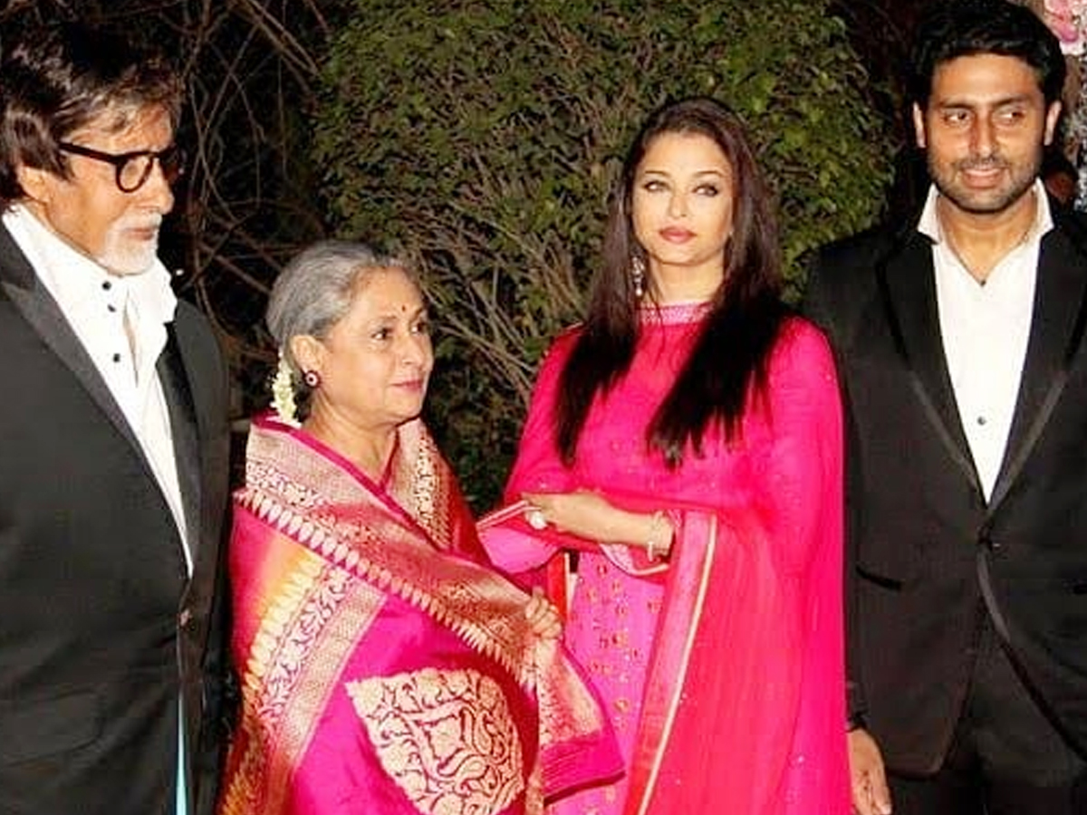 Jaya Bhaduri Bachchan Birthday Special Rare Photos - Sakshi39