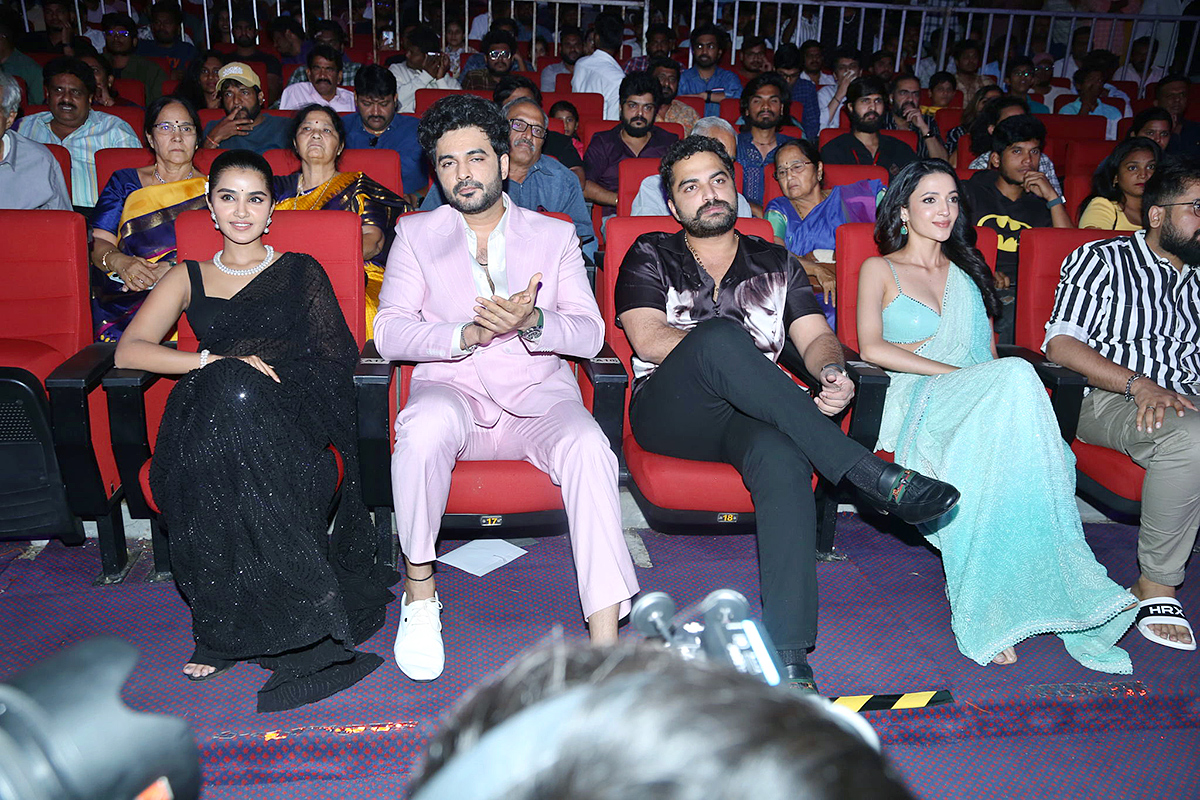 Photos : Tillu Square Movie Success Meet  - Sakshi33