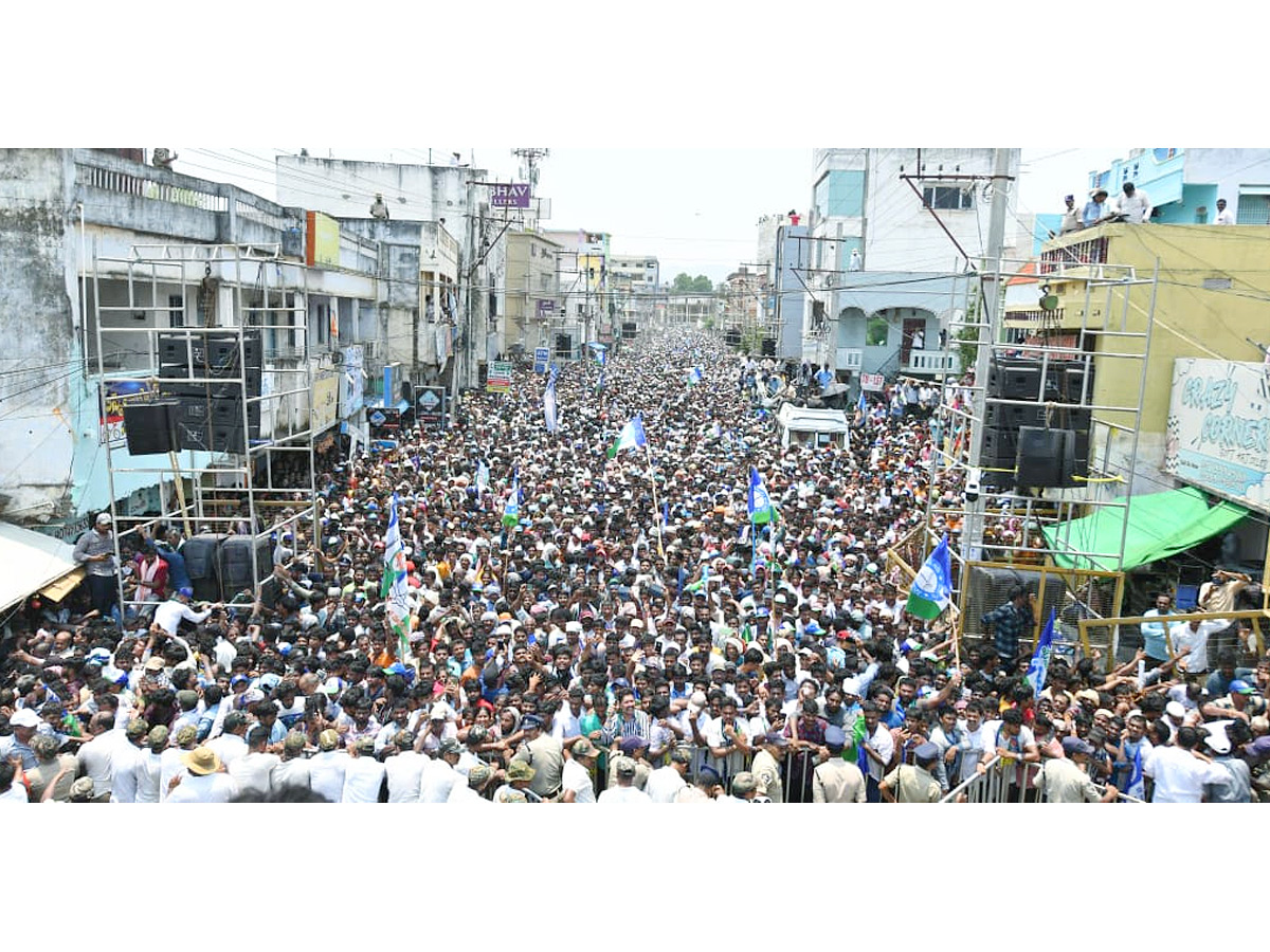 AP CM YS Jagan Public Meeting at Bobbili Photos5