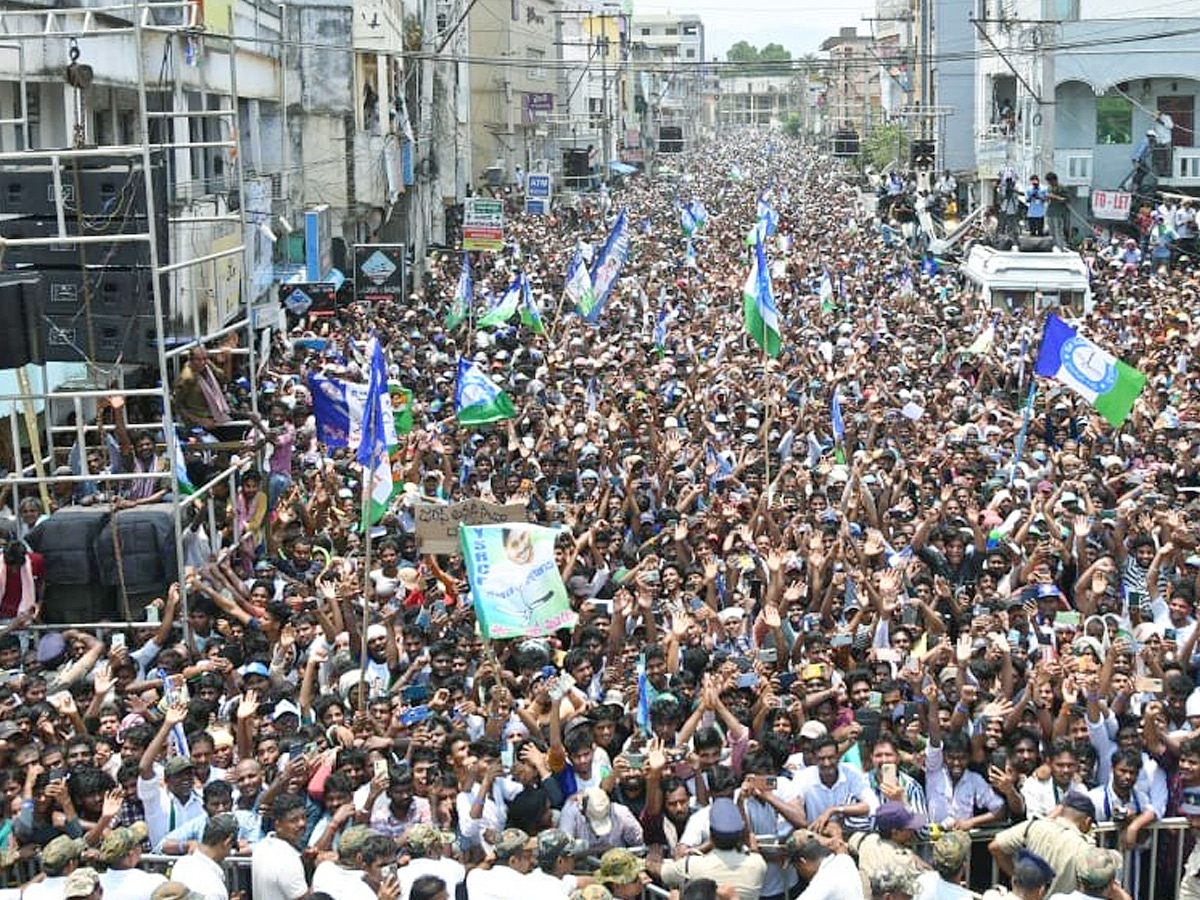 AP CM YS Jagan Public Meeting at Bobbili Photos12