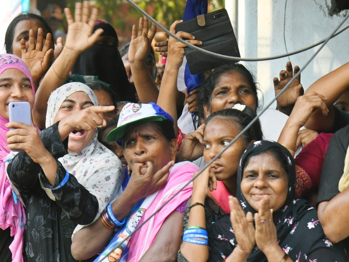 AP CM YS Jagan Public Meeting At Eluru Photos16