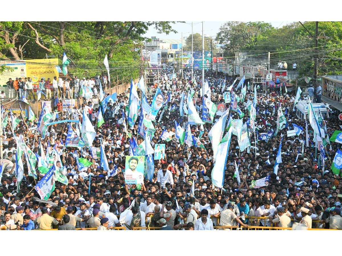 AP CM YS Jagan Public Meeting At Eluru Photos10