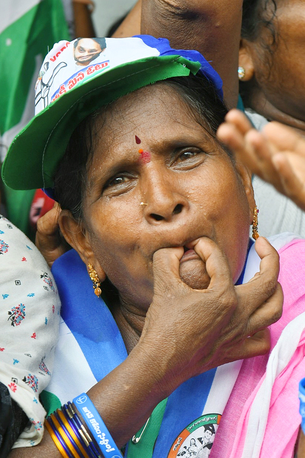 AP CM YS Jagan Public Meeting At Eluru Photos14