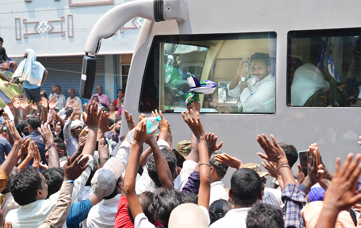 Massive Crowd Attend In CM YS Jagan Election Campaign At Bobbili6