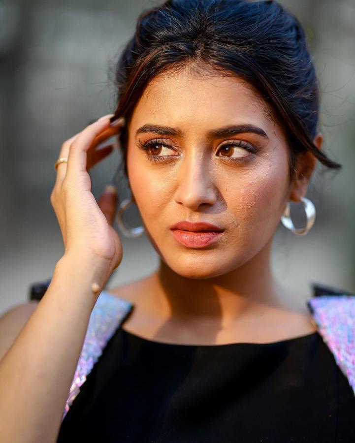 Rashi Singh Latest Photoshoot Stills Goes Viral7