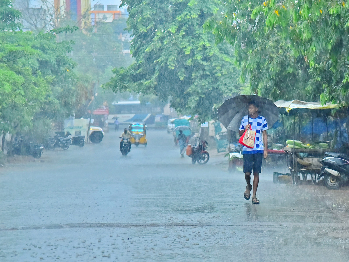 Best Photos of The Day in AP and Telangana Photo Gallery9