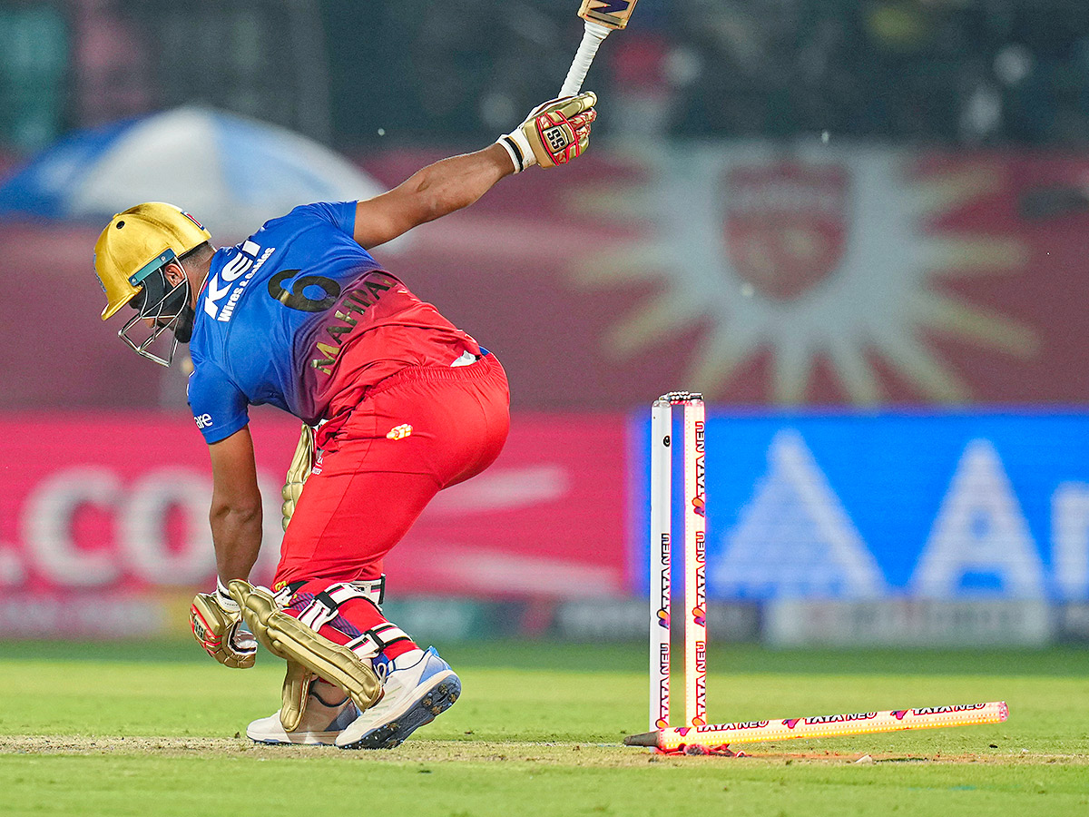 IPL 2024 T20 cricket match between Punjab Kings and Royal Challengers Bengaluru27