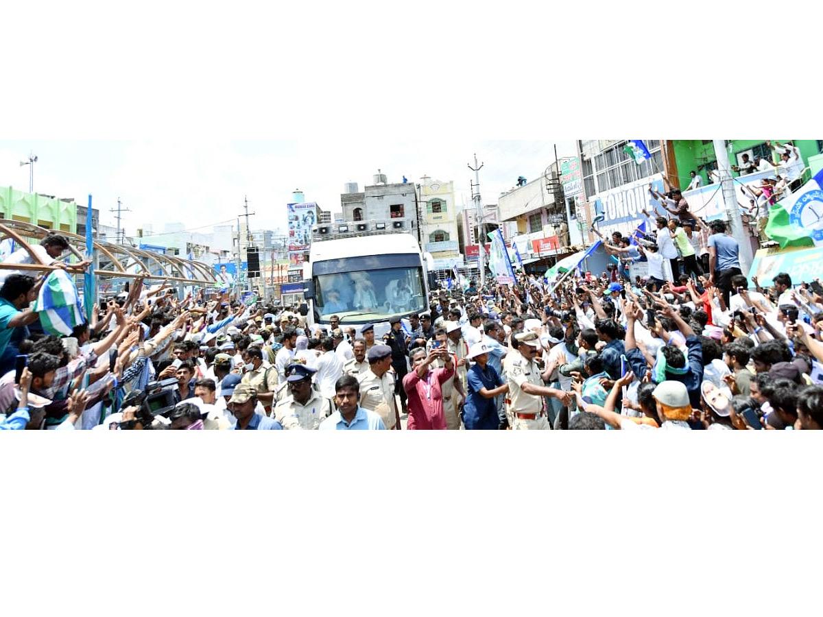 AP CM YS Jagan Public Meeting at Chilakaluripet Photos25