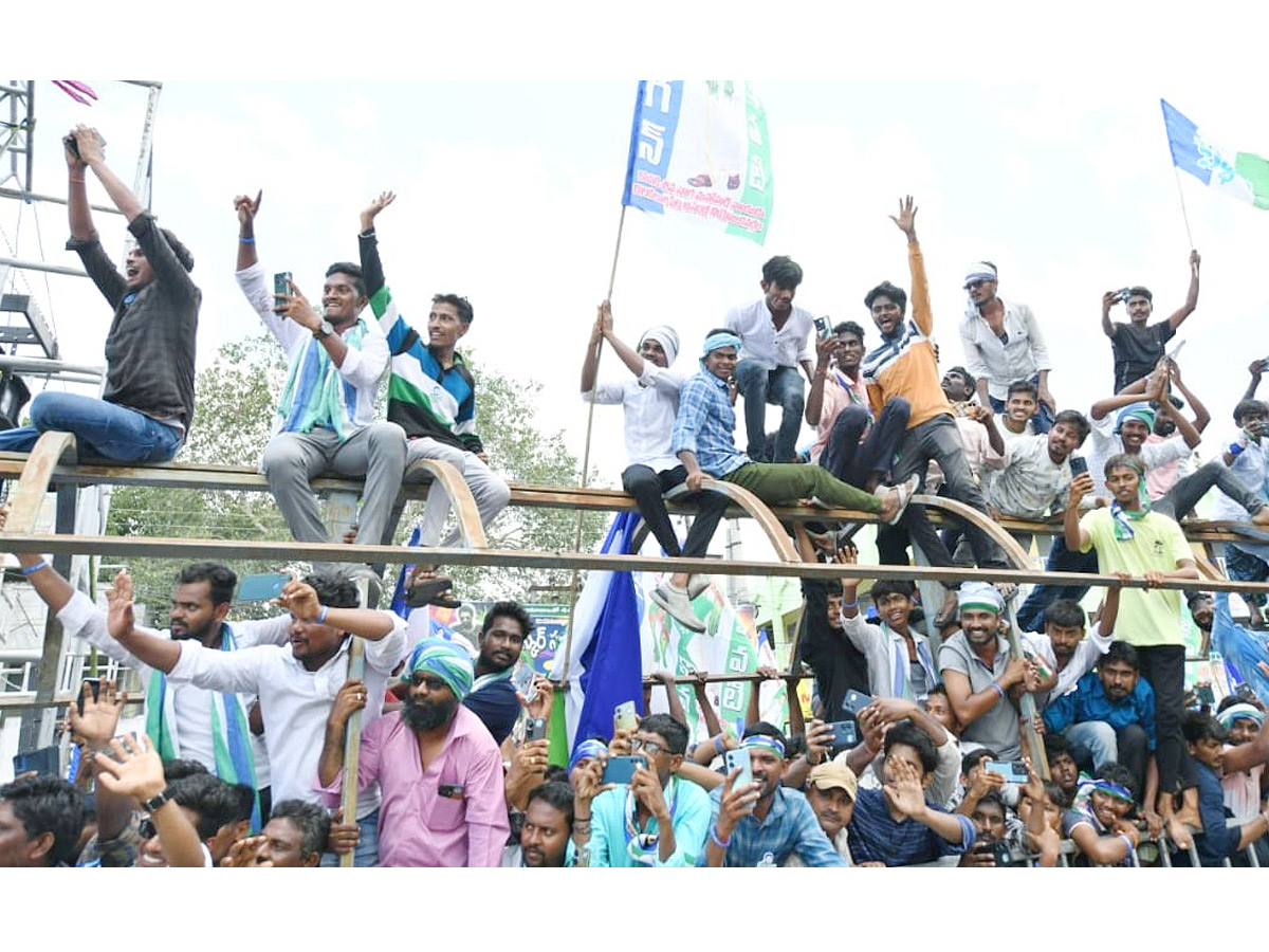 AP CM YS Jagan Public Meeting at Chilakaluripet Photos29