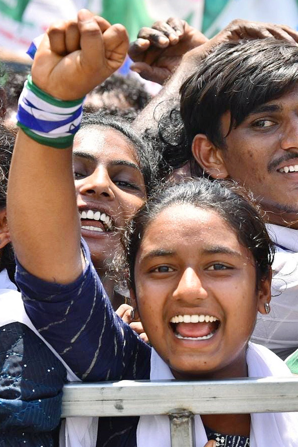 AP CM YS Jagan Public Meeting at Chilakaluripet Photos41