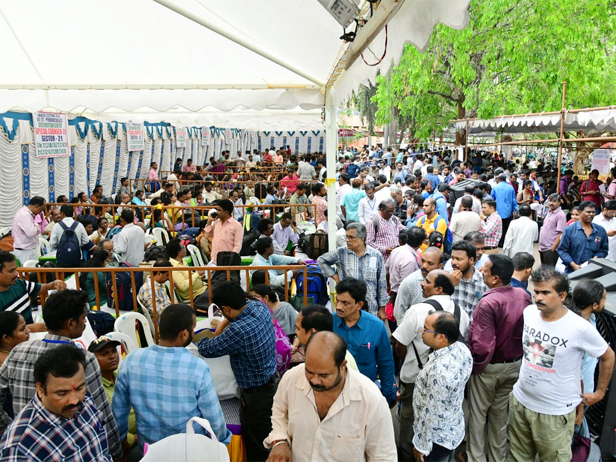 Officials Busy Moving Polling Materials From Andhra University (Photos)1