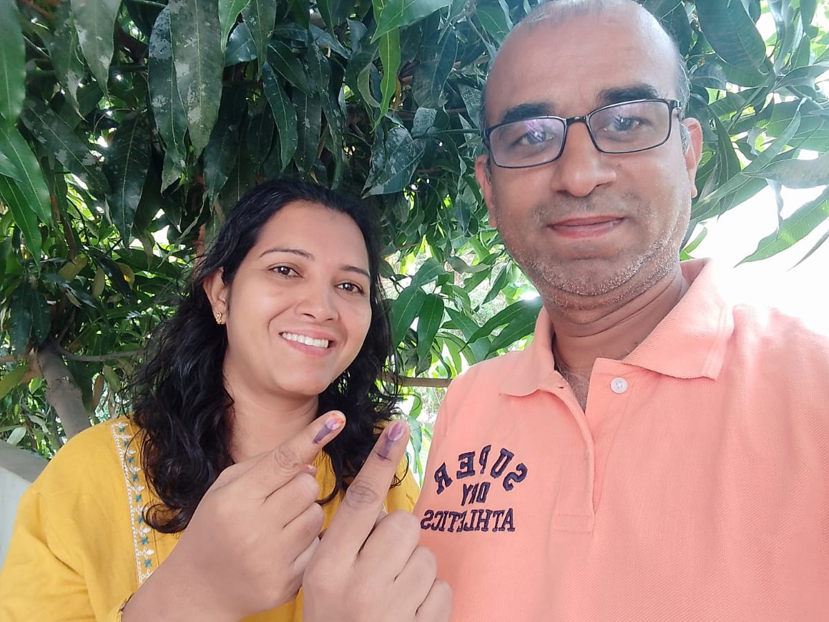 AP Telanagana Elections Sakshi Selfie Challange Voters Photos7