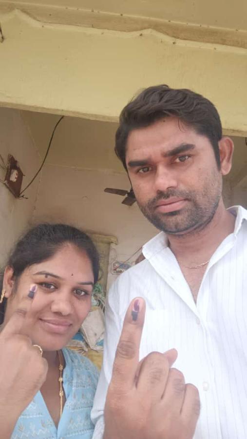 AP and Telanagana Elections 2024 Sakshi Selfie Challange Voters Photos9