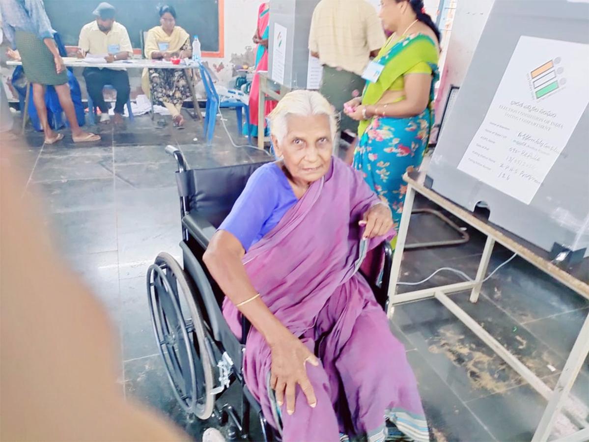 Oldages And Handicapted People Cast Thier Votes In AP27