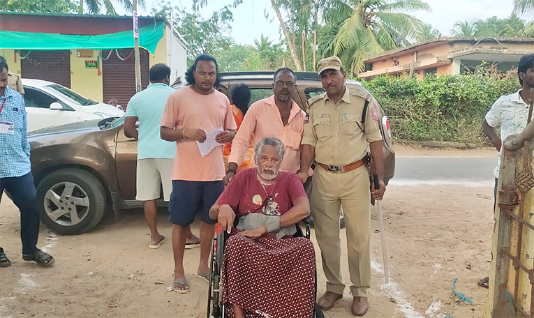 Oldages And Handicapted People Cast Thier Votes In AP29