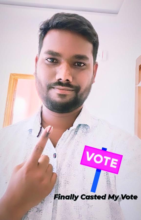 AP and Telanagana Elections 2024 Sakshi Selfie Challange Voters Photos16