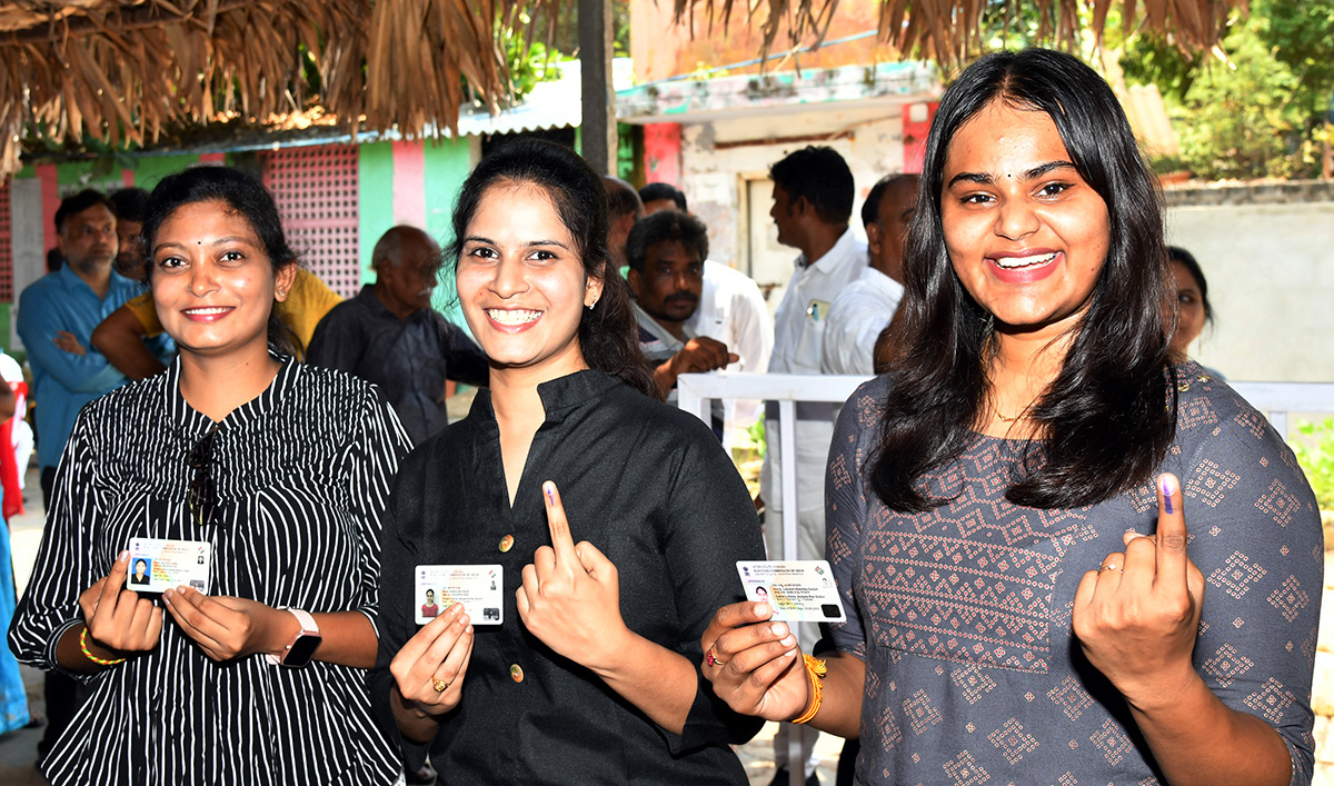 Elections 2024: First Time Voters In AP Photos21