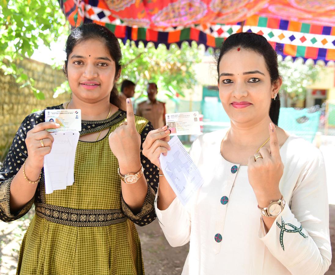 Elections 2024: First Time Voters In AP Photos36