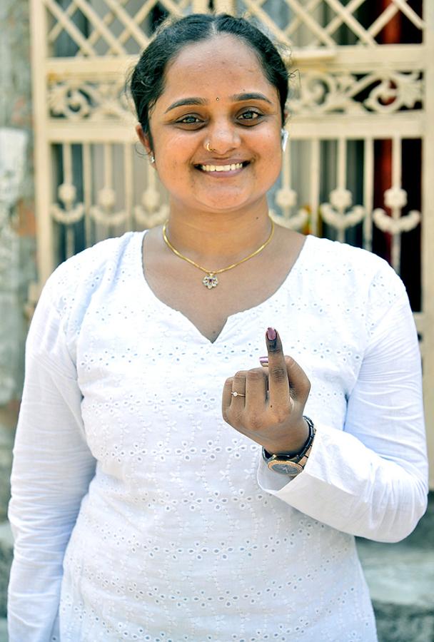 Elections 2024: First Time Voters In AP Photos7