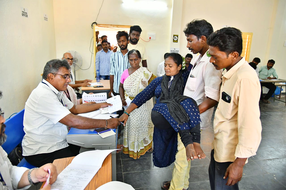 Oldages And Handicapted People Cast Thier Votes In AP10