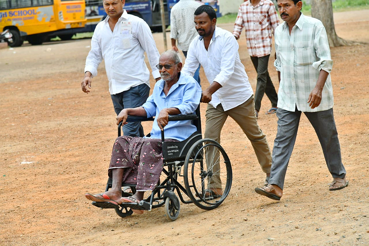 Oldages And Handicapted People Cast Thier Votes In AP13