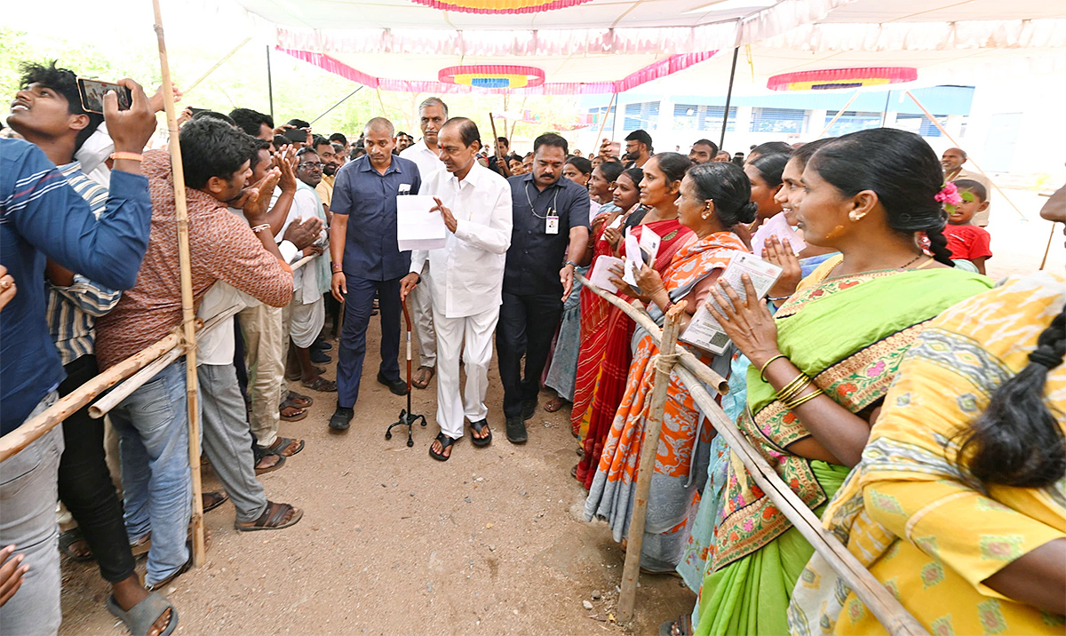 Political Leaders And Families Cast Their Vote In Telangana: Photos11