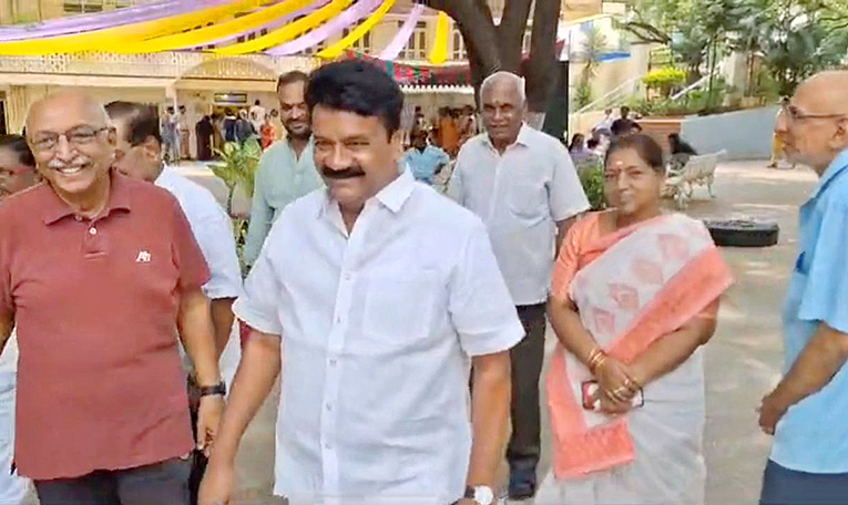 Political Leaders And Families Cast Their Vote In Telangana: Photos23