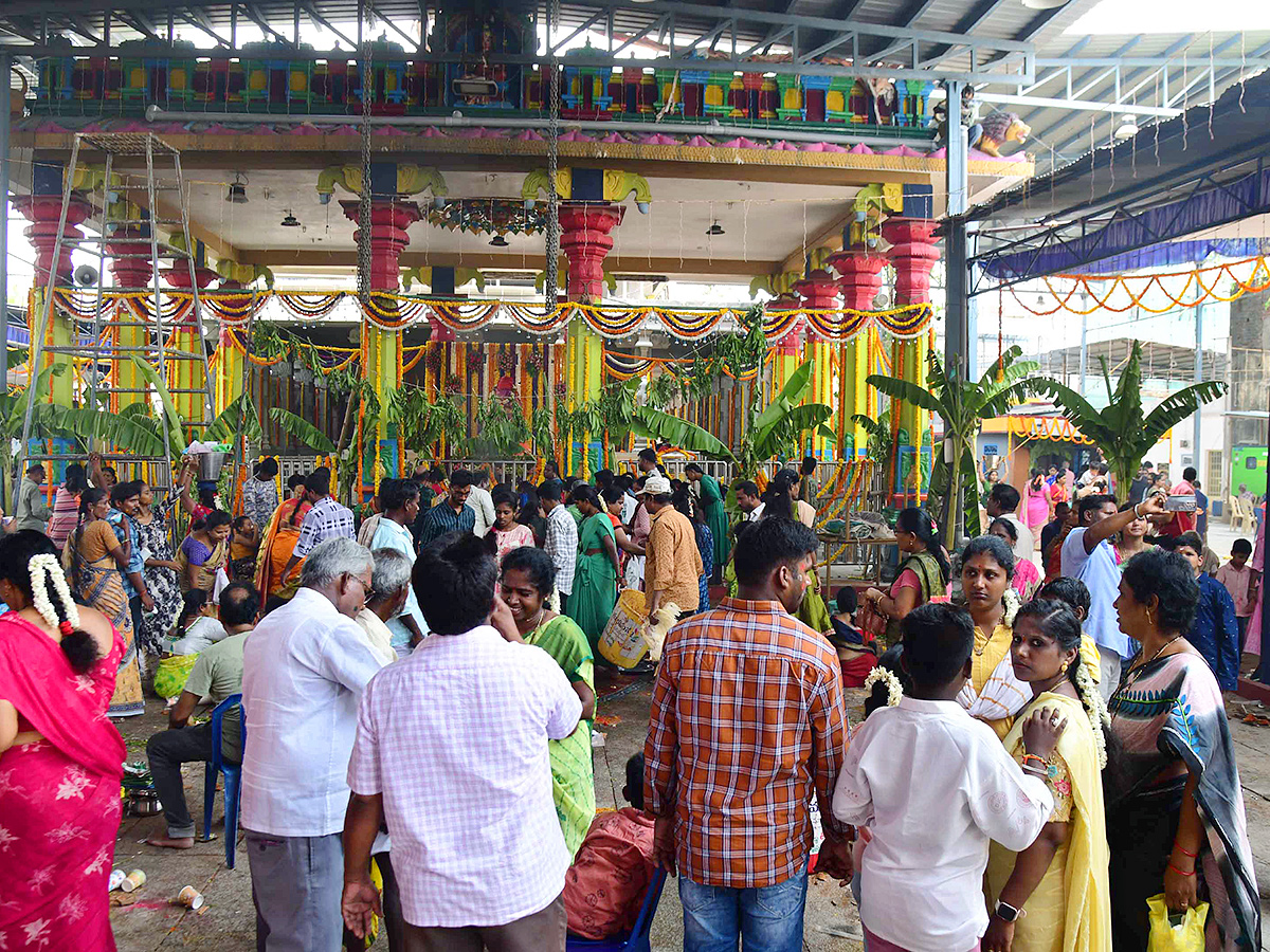 Devotees Celebrating Tataiahgunta Gangamma Jatara 2024 Photos10