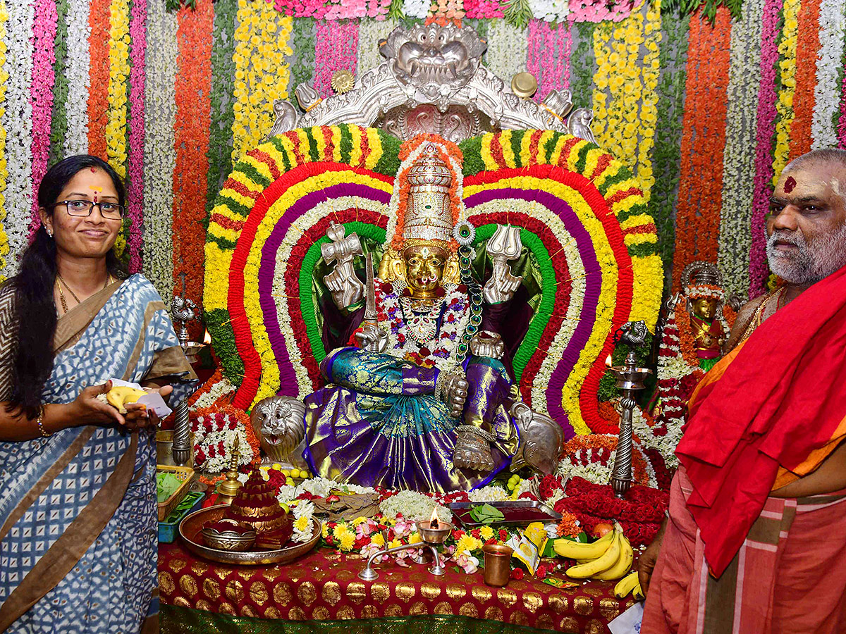 Devotees Celebrating Tataiahgunta Gangamma Jatara 2024 Photos16