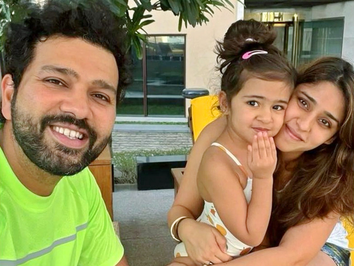 International Family Day: Check IPL Star Cricketers Family Photos16