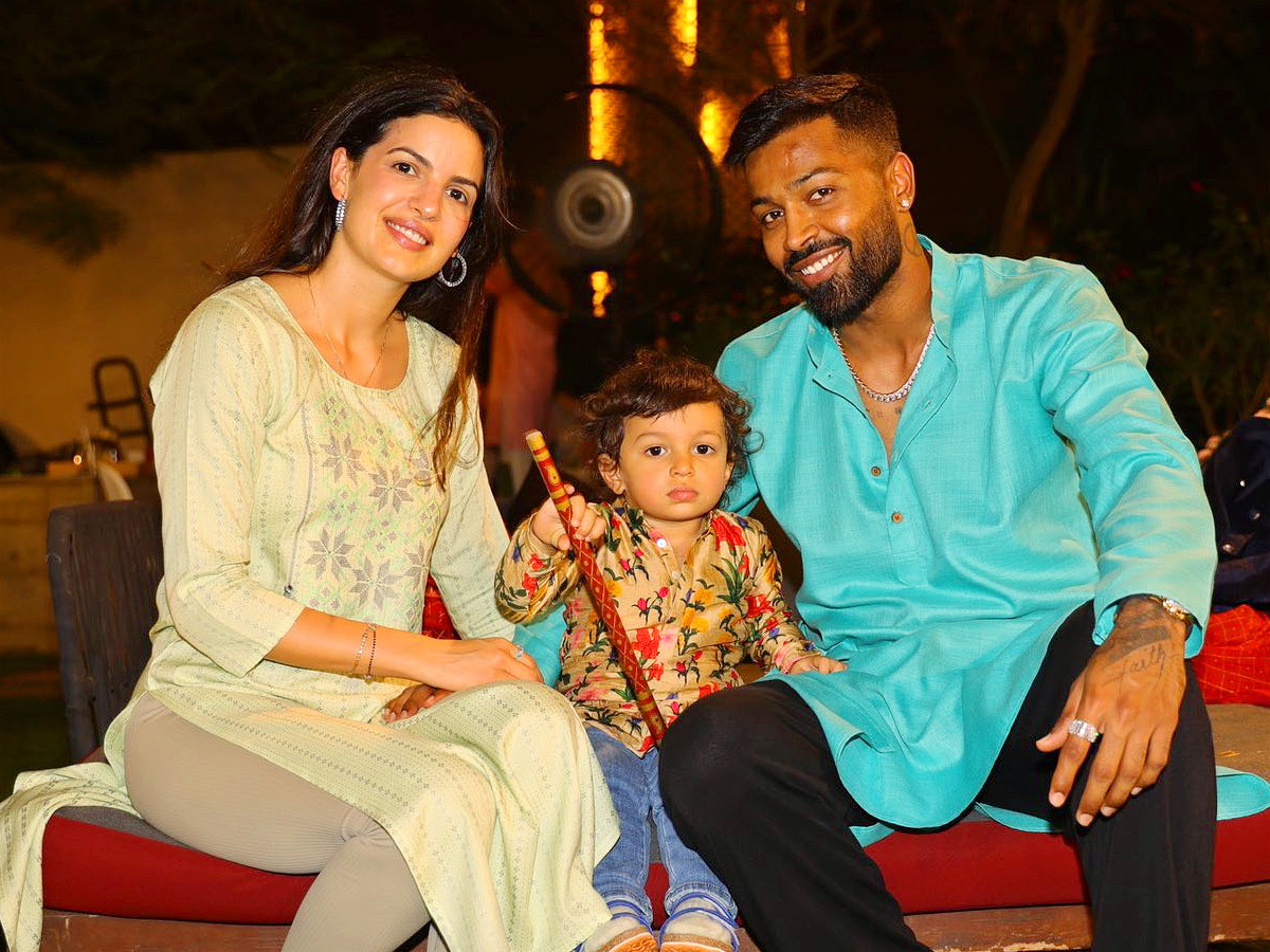 International Family Day: Check IPL Star Cricketers Family Photos7