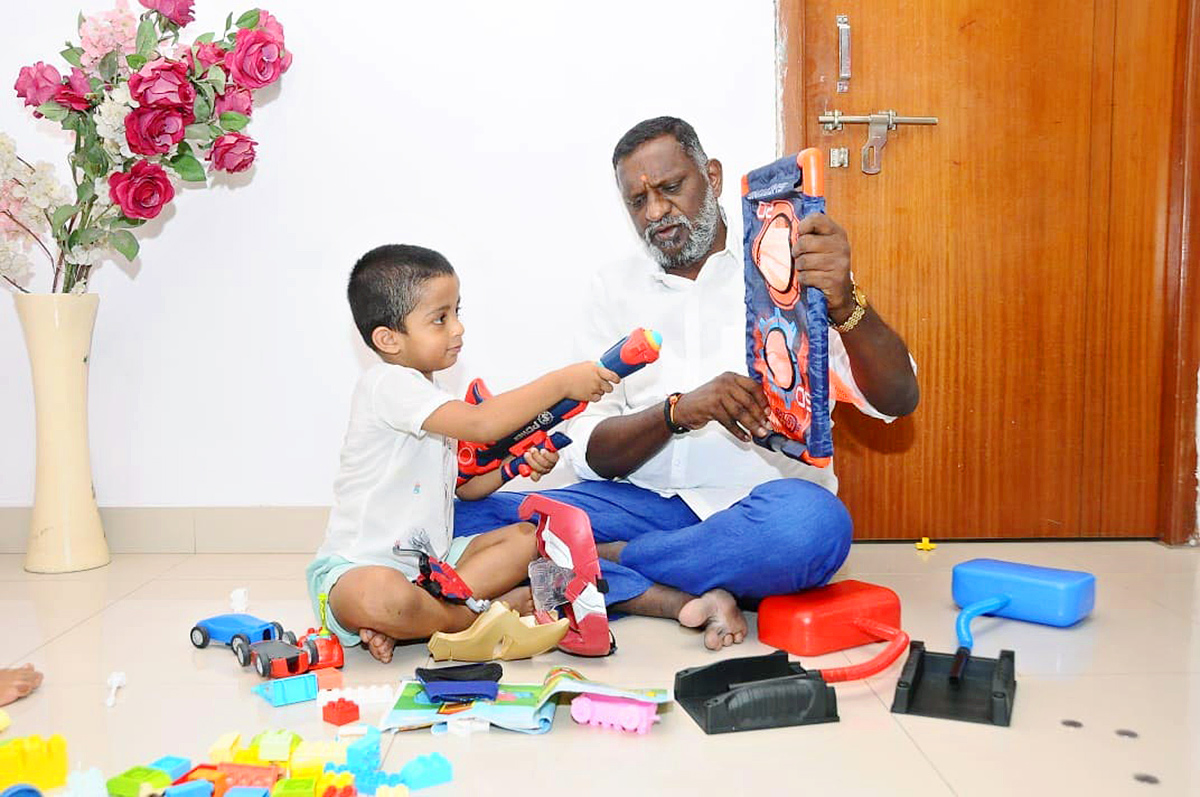 Political leaders relaxing with Their families after Lok Sabha Polling Telangana11