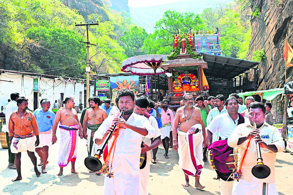 జగమేలు నాయక.. జగదానంద కారక 1