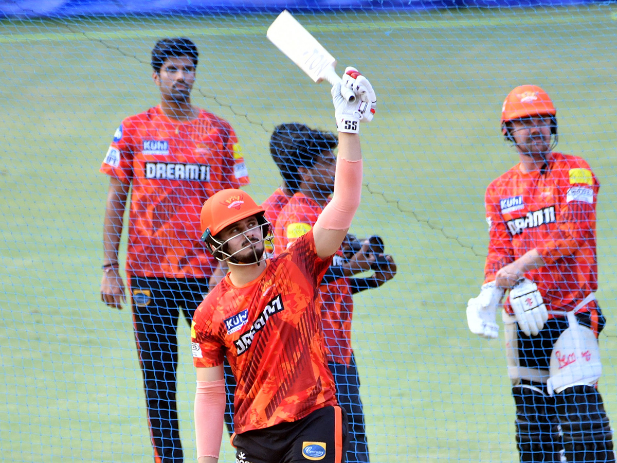 Special Photos: SRH And GT Players Net Practice At Uppal Stadium12