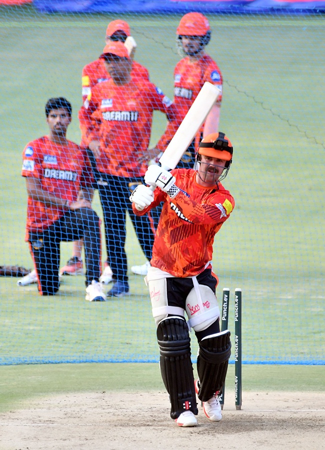 Special Photos: SRH And GT Players Net Practice At Uppal Stadium28