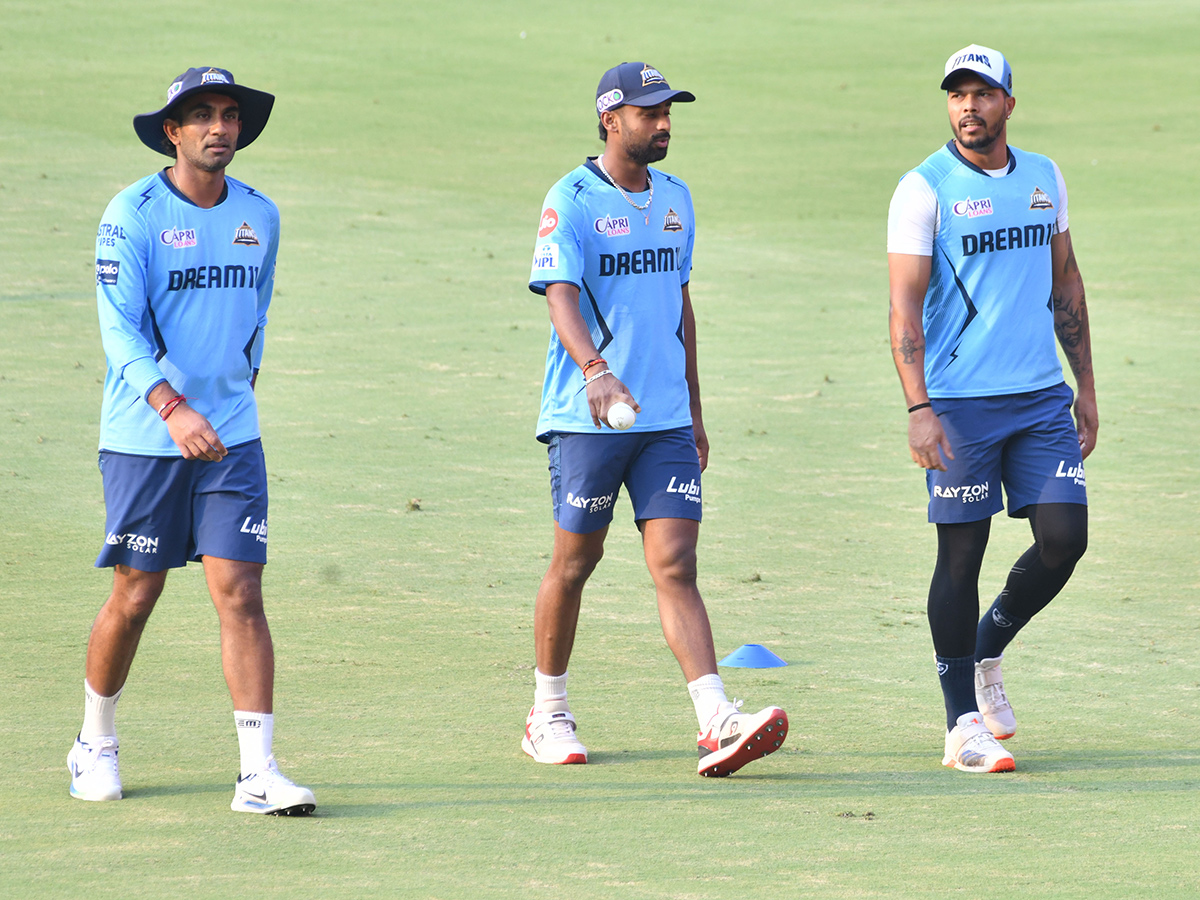 Special Photos: SRH And GT Players Net Practice At Uppal Stadium6