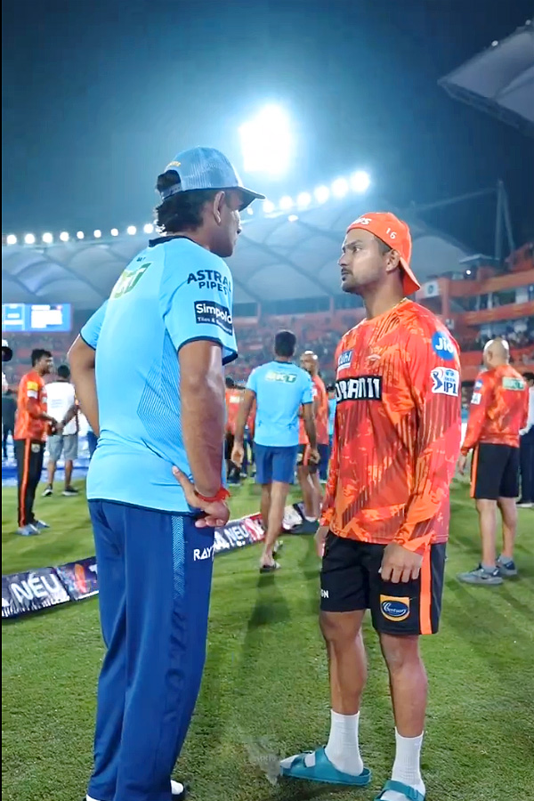 Shubman Gill Meets Abhishek Sharma Mother And sister after GT vs SRH IPL 2024 Viral Photos3