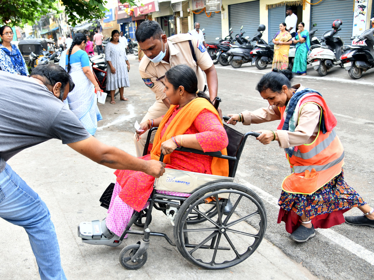 Best Photos of The Day in AP and Telangana Photo Gallery9