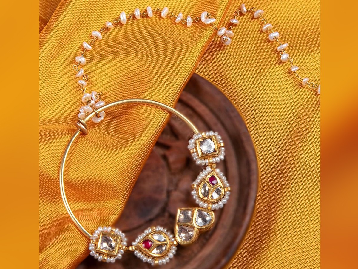 Stunning Jewelery Collection From Heeramandi Web Series Photos Goes Viral26