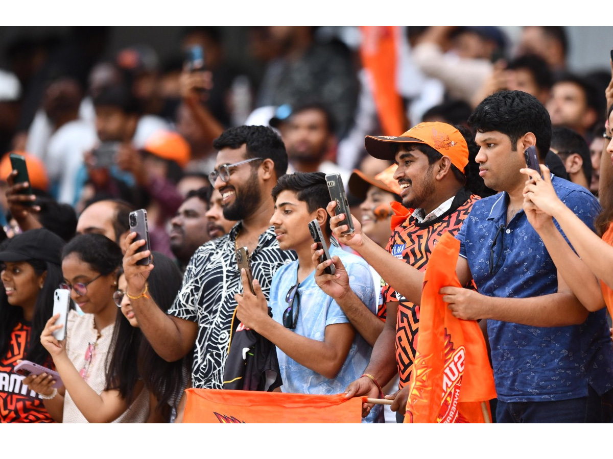 IPL Cricket Fans Hungama At Uppal Stadium Photos34