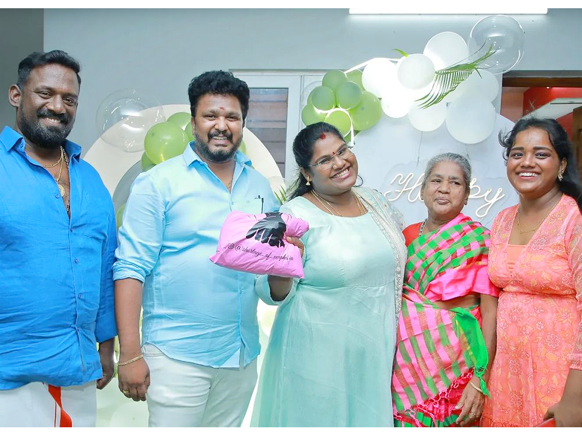 Robo Shankar daughters birthday celebration Photos6