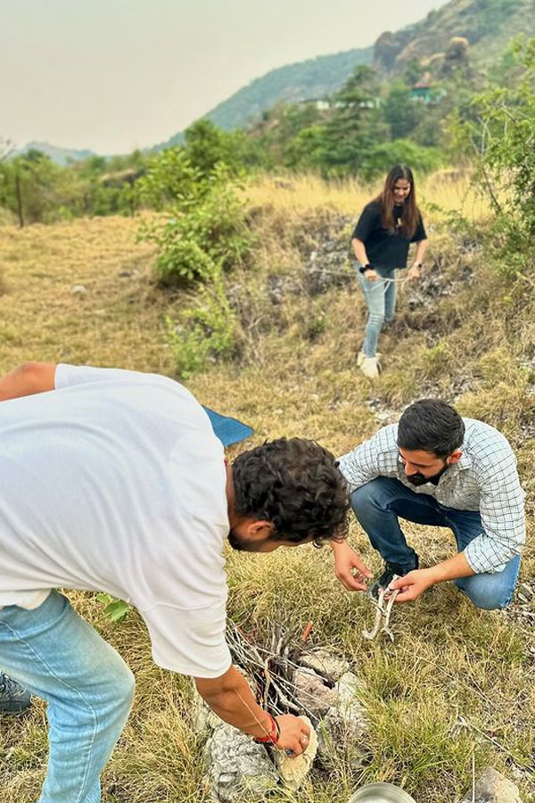 Lavanya Tripathi-Varun Tej Enjoying Vacation, Pics Goes Viral3