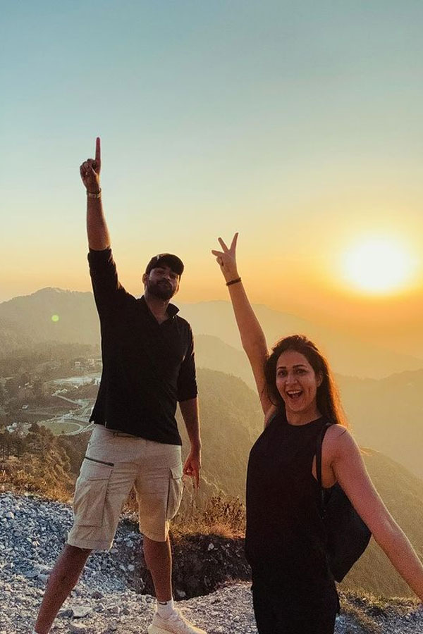 Lavanya Tripathi-Varun Tej Enjoying Vacation, Pics Goes Viral6