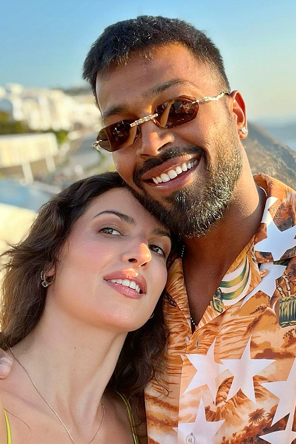 Intresting Facts About Hardik Pandya Wife Natasa Stankovic Photos3