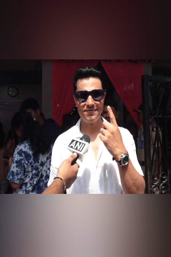 Lok Sabha Elections 2024 Celebrities Cast Their Votes In Mumbai Photos Viral14