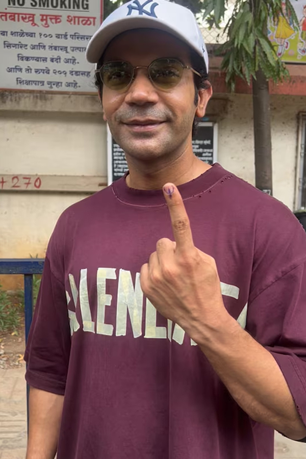 Lok Sabha Elections 2024 Celebrities Cast Their Votes In Mumbai Photos Viral4