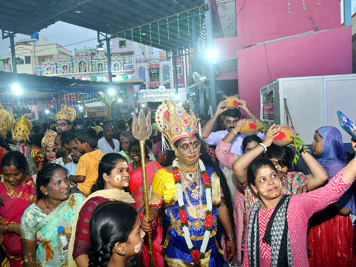 Tataiahgunta Gangamma Jatara in Tirupati Photos3