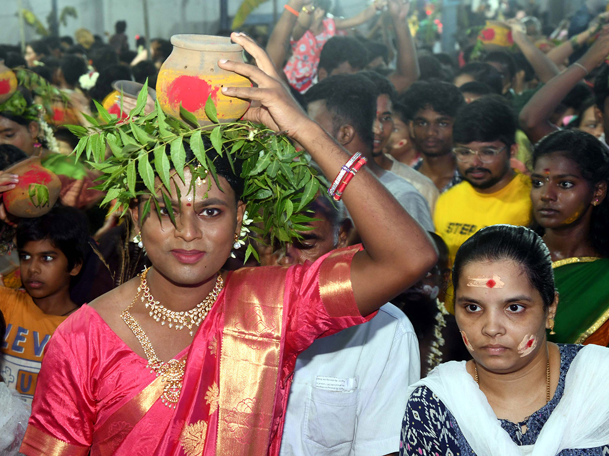 Tataiahgunta Gangamma Jatara in Tirupati Photos7